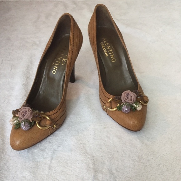 Valentino Garavani Shoes - Valentino Garavani Pumps